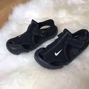 Nike Sunray Sandals toddler size 8